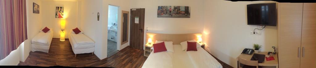 Hotel Platinium Aachen Room photo